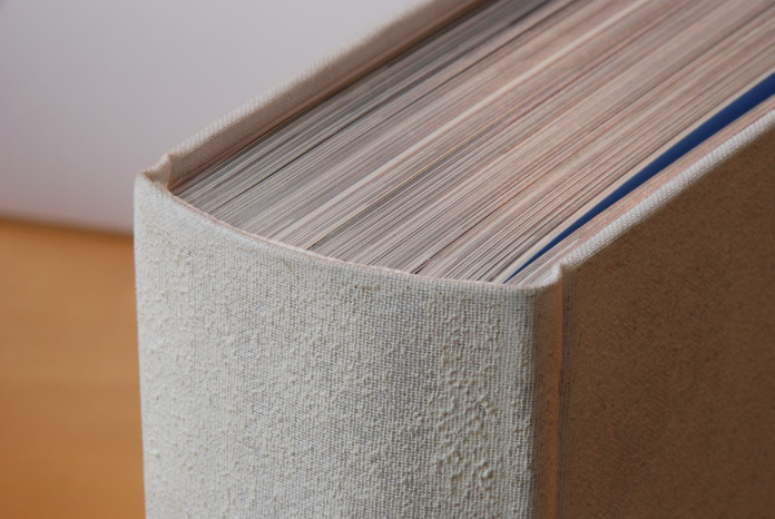 Legatura con polvere di marmo reale 1