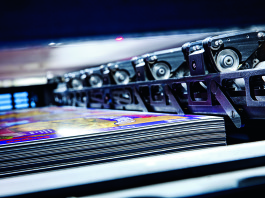 Kba per il packaging: Rapida 145 con la nuova uscita a pila doppia I fogli buoni attraversano la pila 1 su cui vengono espulsi i fogliacci.