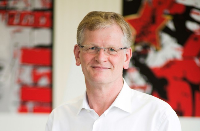 Michael Seidl è editore e caporedattore di diverse pubblicazioni specializzate in Europa centrale e orientale. Tra queste Print & Publishing, Packaging e Visual Communication.