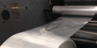 La lente lenticolare di grande formato di DPLenticular sarà presentata a drupa Focus sulla stampa lenticolare - Padiglione 7, stand 70F09 al drupa innovation park (DIP).