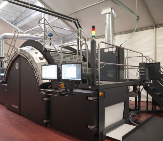 Ghelfi Ondulati ha installato un sistema HP PageWide Web Press T400 Simplex per cartone ondulato Installato presso lo stabilimento di Ghelfi Ondulati nel gennaio 2016, il sistema di stampa HP PageWide Web Press T400 Simplex è destinato alla stampa del cartone ondulato.