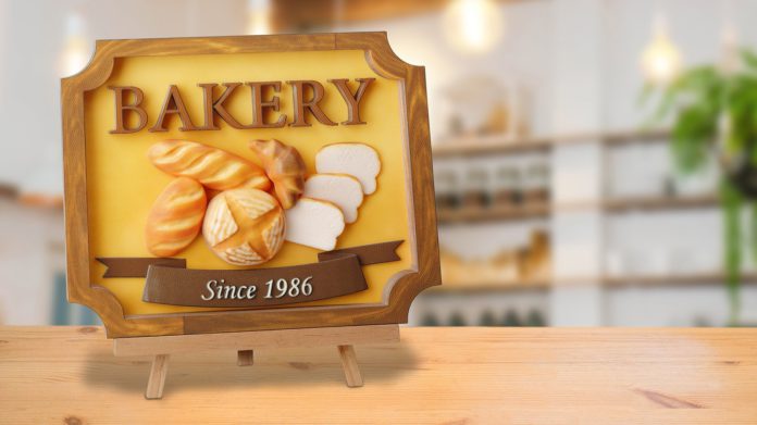 Mimaki_3D Sample - Bakery Sign Un progetto stampato con la stampante 3D che verrà presentata per la prima volta in Europa: con inchiostri UV in quadricromia, permette di creare oggetti avvalendosi di oltre 10 milioni di combinazioni cromatiche.
