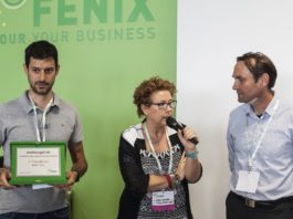 swissQPrint Challenge: il primo premio a Move La premiazione di Move, a ritirare il premio Mirko Brisotto con Paola Mortara e il key account di swissQprint, Kilian Hintermann.