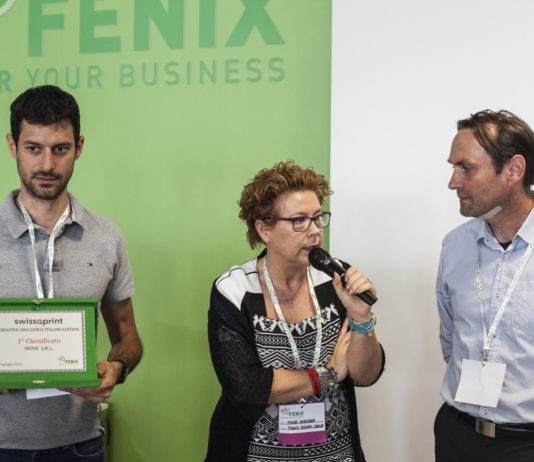 swissQPrint Challenge: il primo premio a Move La premiazione di Move, a ritirare il premio Mirko Brisotto con Paola Mortara e il key account di swissQprint, Kilian Hintermann.