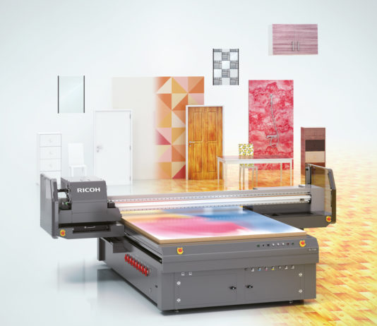 Ricoh entra nel settore dell’Industrial Decoration con la Pro T7210
