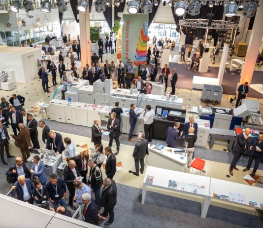 Canon spiega come comunicare le emozioni attraverso la stampa