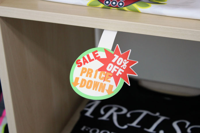 I piccoli materiali promozionali per vendite stagionali possono essere stampati internamente con Simple POP