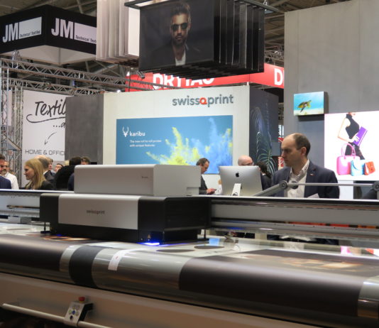 Karibu: la prima stampante roll-to-roll di swissQprint a Fespa 2019