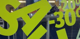 Guandong, allestimenti in-store per le promozioni di gennaio