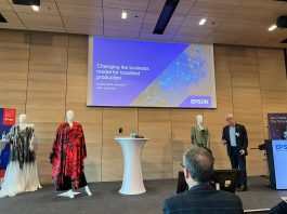 Epson, dal tessile alla microproduzione