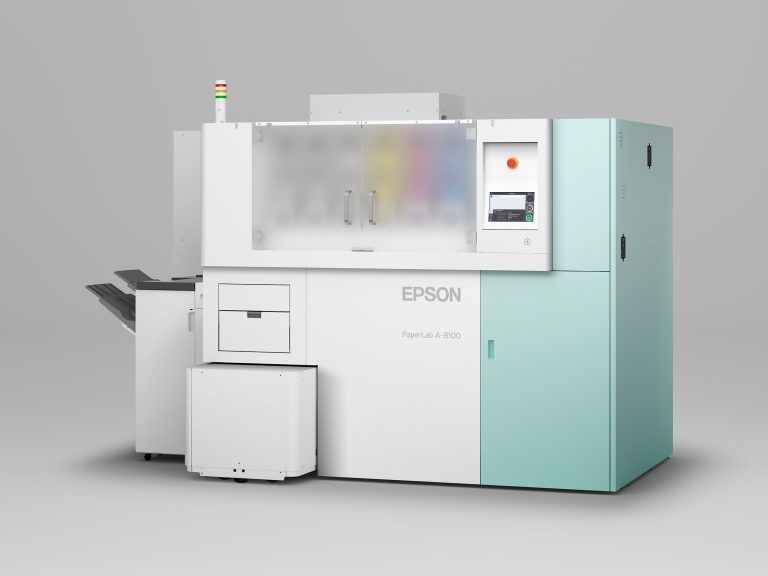 Epson PaperLab A-8100, produzione sostenibile di carta in ufficio