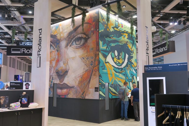 Roland DG porta Fespa in una nuova dimensione