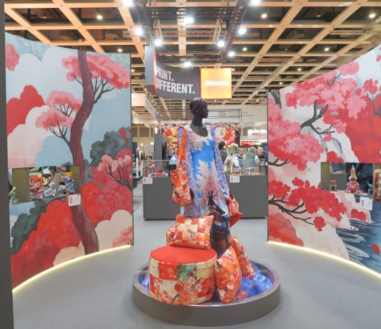 Mezzo secolo di Mimaki in grande a Fespa