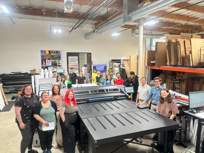 FASTSIGNS HP Latex R530 Team Photo