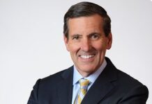 HP annuncia un cambio al vertice: Bruce Broussard CEO ad interim