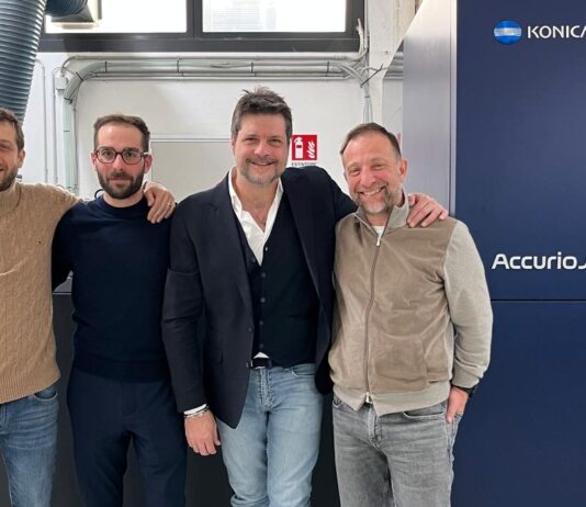 Konica Minolta: prima vendita europea per AccurioJet 30000, installazione da Grafica EFFE2