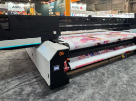 Platinum Technologies lancia Signature Flatbed: la nuova piattaforma UV LED per la stampa industriale