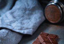 Application of a new spectroscopic method and an alternative roasting process for chocolate production