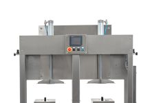 Washing and filling stainless steel kegs