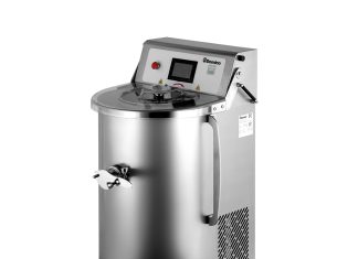 Fermenter for liquid natural yeast