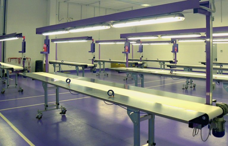 A pieno servizio per il make-up