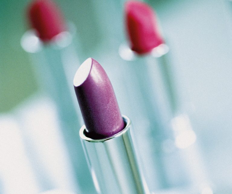 Determinazione di tracce di metalli in rossetti e tinture per capelli: tecniche microonde assistite