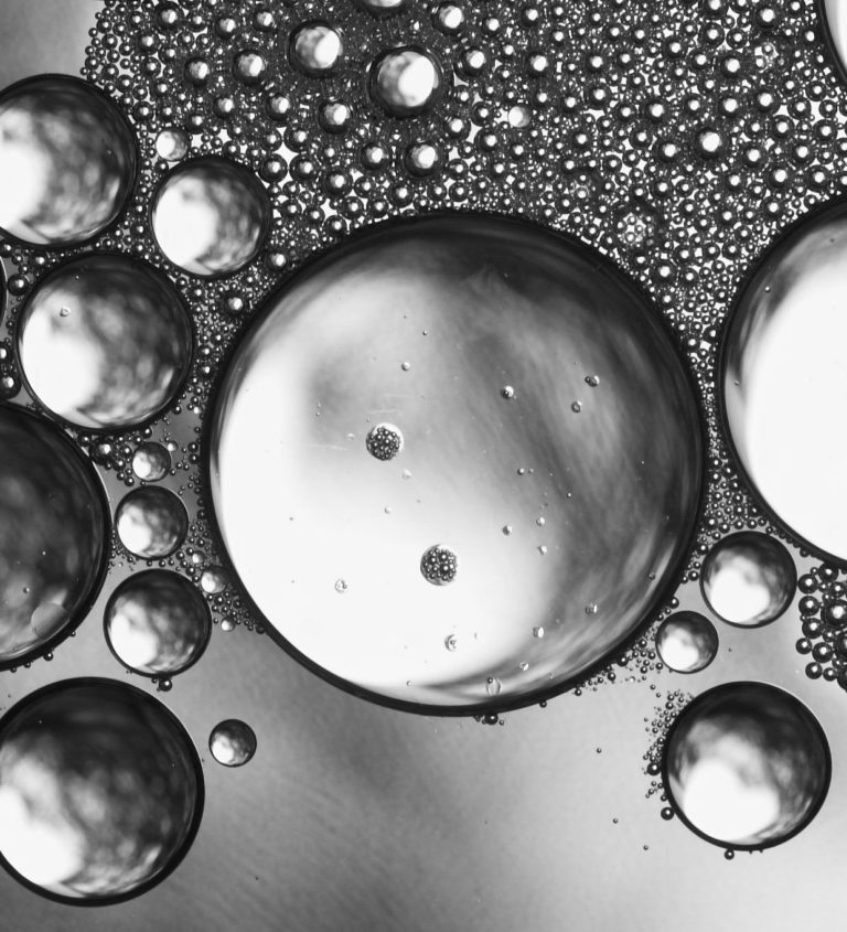 Oli essenziali micro-incapsulati nei cosmetici