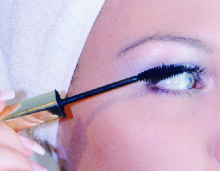 Utilizzo alternativo del mascara per le ciglia