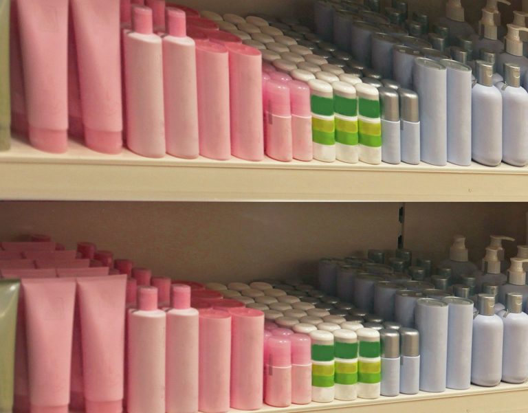 Garantire la sicurezza dei prodotti per la cura personale