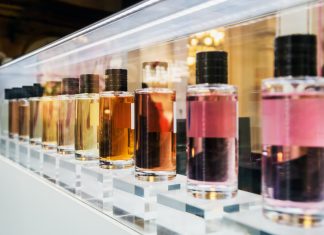 Champion entra nel mercato delle fragranze con Revlon Bella Hadid presenta Orebella: profumi esclusivi ispirati alla natura