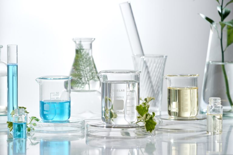 Da Deep Eutectic Solvents a Deep Eutectic Systems per l’estrazione di prodotti naturali