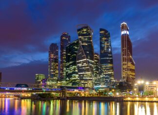 Natura cede Avon Russia per 26,9 milioni di euro Natura & Co ha ceduto Avon Russia per 26,9 milioni di euro. La cessione rappresenta l’ultimo passaggio di una revisione strutturale che ha interessato la presenza globale del gruppo. Con questa operazione si chiude definitivamente la fase di uscita dai mercati internazionali legati al marchio Avon al di fuori dell’America Latina.