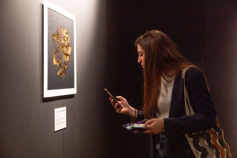 Packaging Première 2026 presenta Folded Realities: l’Art Gallery tra arte e design