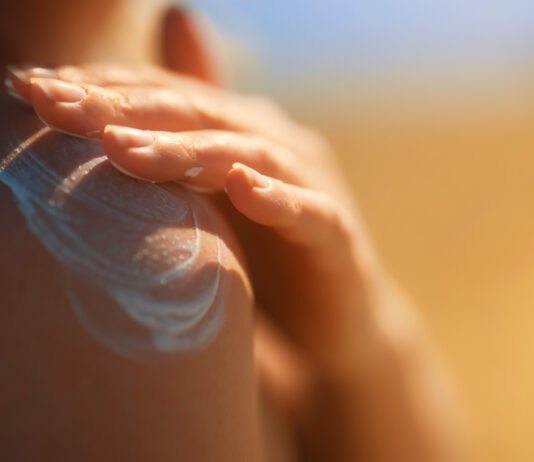 Fotoprotezione e sostenibilità: tra evoluzione normativa, nuovi test e tutela ambientale Fotoprotezione e sostenibilità: tra evoluzione normativa, nuovi test e tutela ambientale