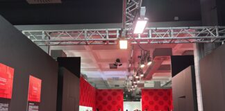 Packaging Première 2026 è Paper Tracks: l’artigianalità come valore aggiunto Packaging Première 2026 è Paper Tracks: l'artigianalità come valore aggiunto