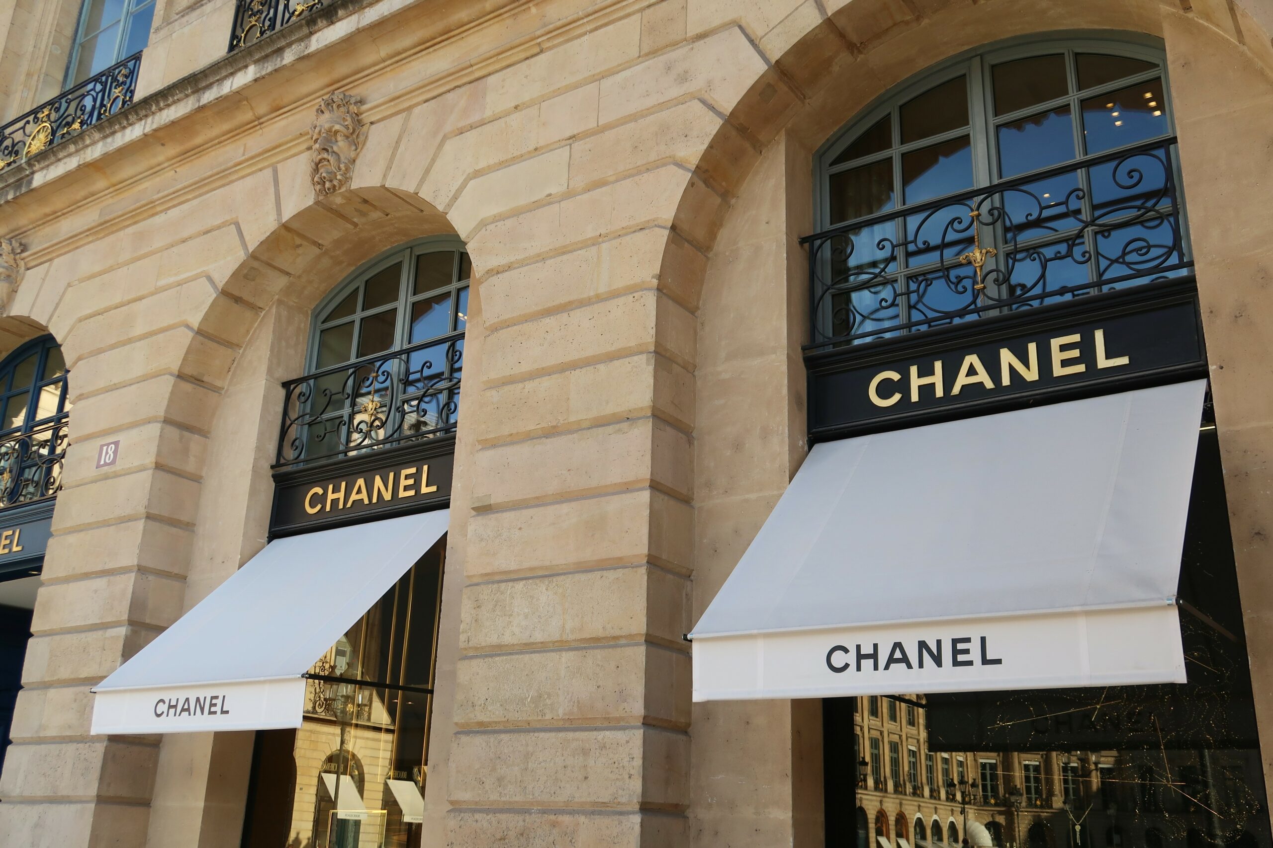 Gracie Abrams è il nuovo volto di Coco Mademoiselle Crush Absolu di Chanel Gracie Abrams è il nuovo volto di Coco Mademoiselle Crush Absolu di Chanel