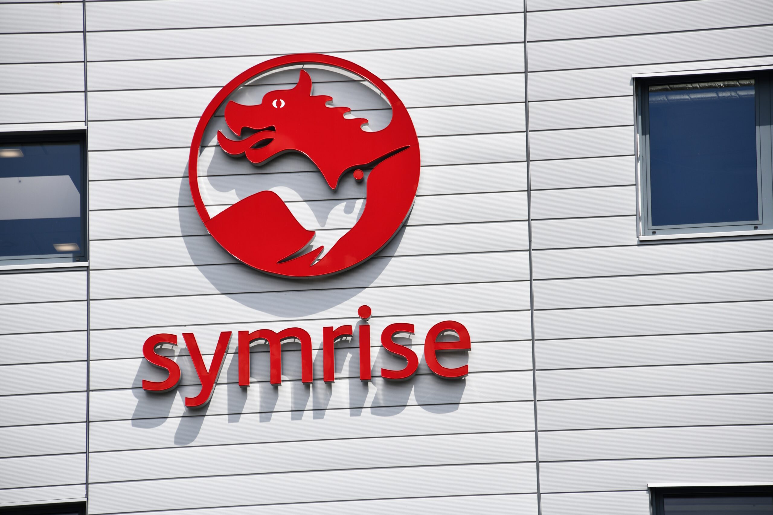 Symrise vende AmeriTerpenes a Mutares: la cessione del business degli ingredienti terpenici Symrise vende AmeriTerpenes a Mutares: la cessione del business degli ingredienti terpenici