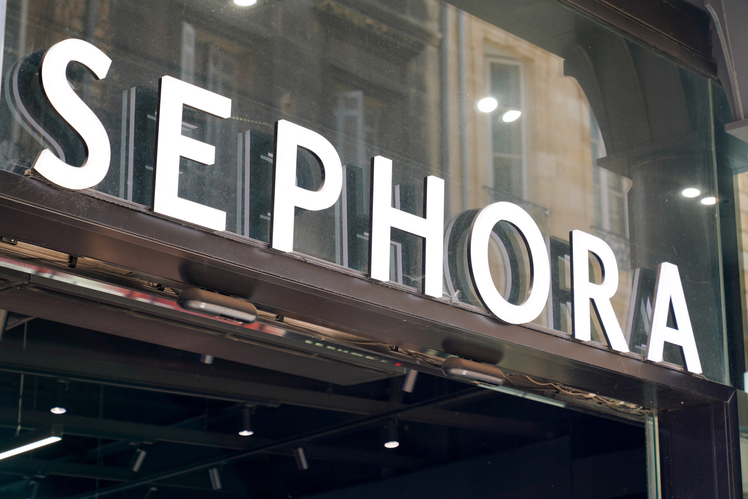 Sephora su TikTok Shop negli Usa: debutta il Sephora Drop Shop Sephora su TikTok Shop negli Usa: debutta il Sephora Drop Shop
