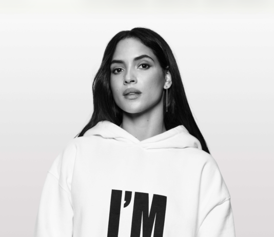 L’Oréal Paris, Adria Arjona è la nuova global ambassador L'Oréal Paris, Adria Arjona è la nuova global ambassador