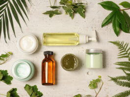 Comunicare un cosmetico: i confini della trasparenza e il rispetto del consumatore Comunicare un cosmetico: i confini della trasparenza e il rispetto del consumatore