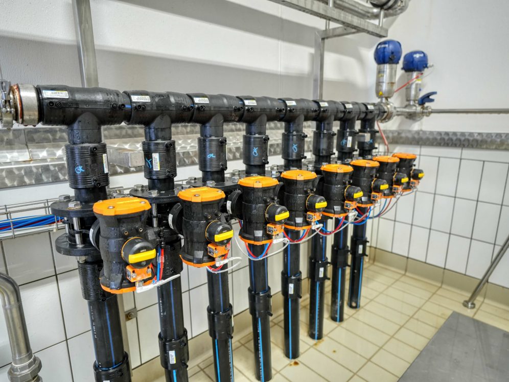 GF ha installato 8 valvole GF 565 DN65 collettore in PEAD con raccorderia elettrosaldabile ELGEF Plus sull'imòianto di salamoia