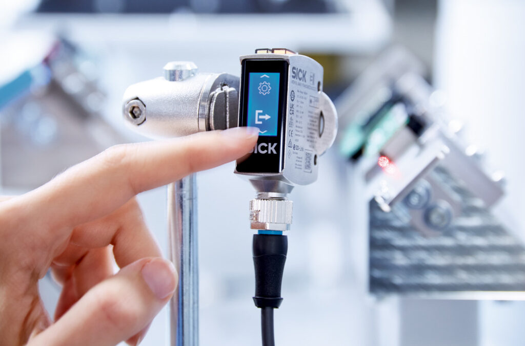 Con il suo sensore a tasteggio W10, Sick presenta una soluzione di rilevamento in quattro varianti
