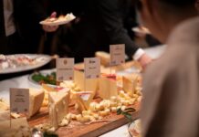 Faro AFIDOP su ristorazione italiana e formaggi DOP/IGP