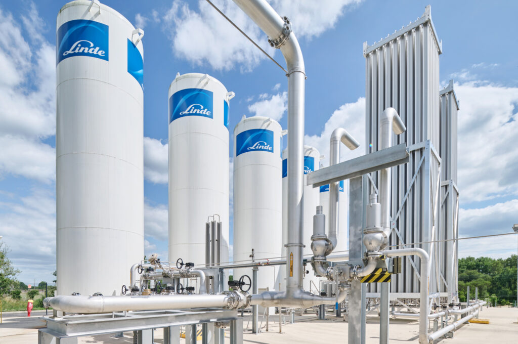 Linde accelera sulla decarbonizzazione