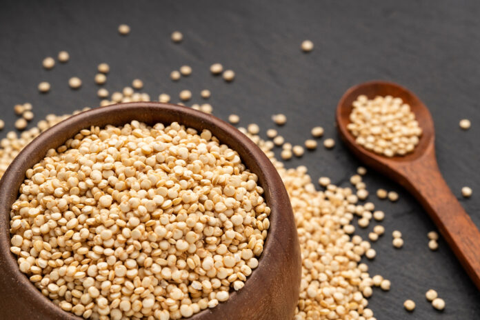 Raw,White,Quinoa,Seeds,In,A,Spoon,And,Bowl,