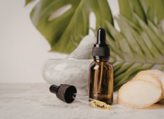 Menopausa e aromaterapia: efficacia di zenzero e lemongrass aromoterapia oli essenziali menopausa