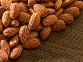Mandorle in gravidanza: una manciata al giorno aiuta pressione e colesterolo mandorle in gravidanza pressione e colesterolo