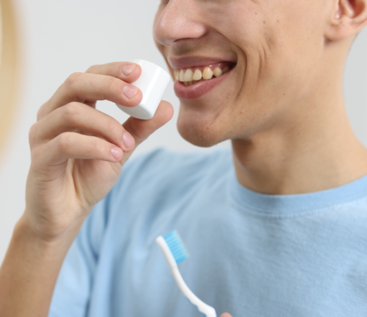 Propoli per gengivite: efficacia naturale contro infiammazione e sanguinamento gengivale propoli per gengivite