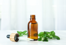 Nausea post-operatoria: l’olio essenziale di menta piperita riduce sintomi e ansia menta piperita nausea post-operatoria