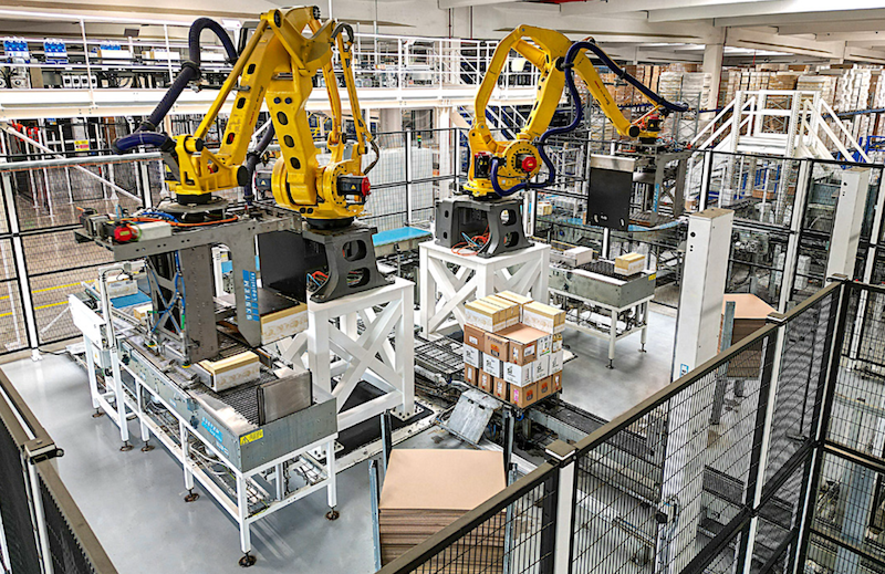 Sistema di pallettizzazione automatica su roll con robot in configurazione duale